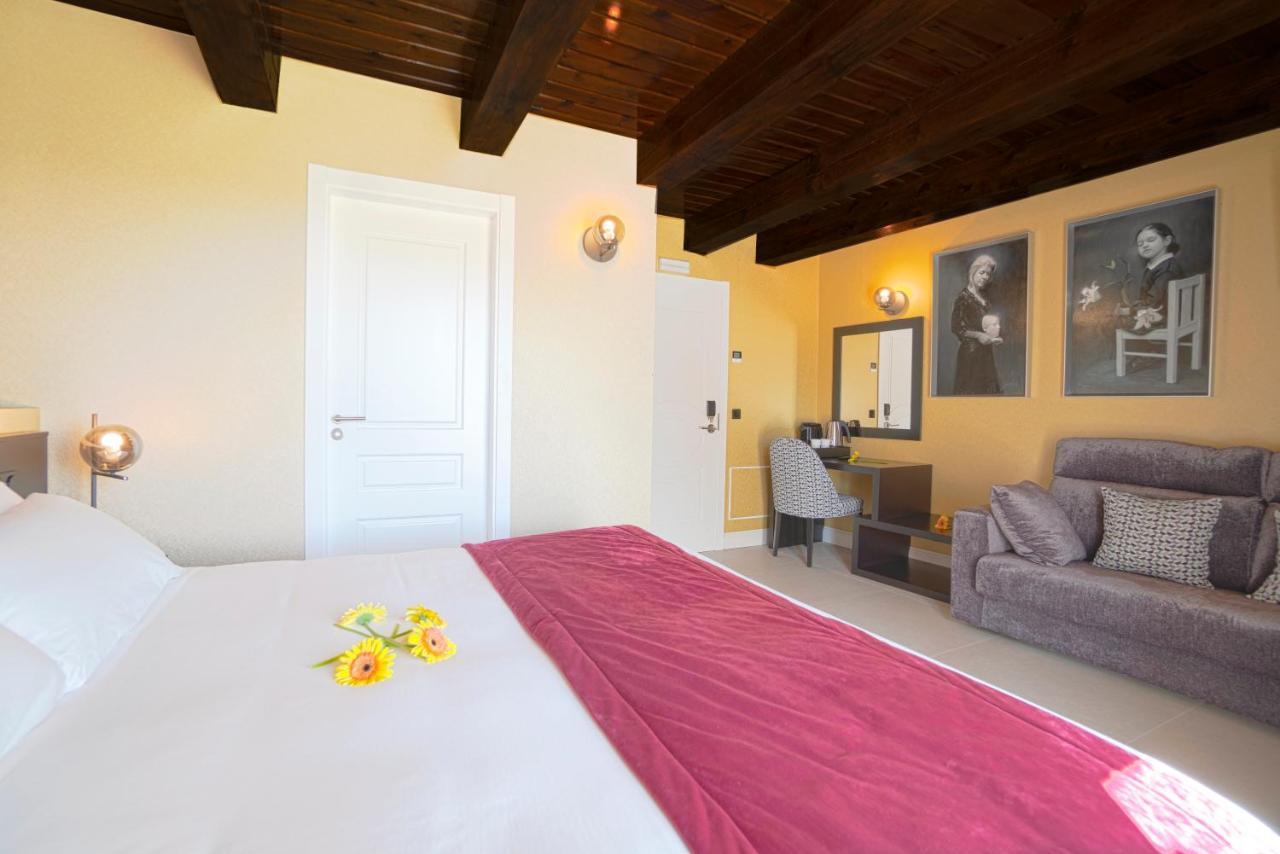 Hotel As Torres Da Hermida Monterroso Buitenkant foto